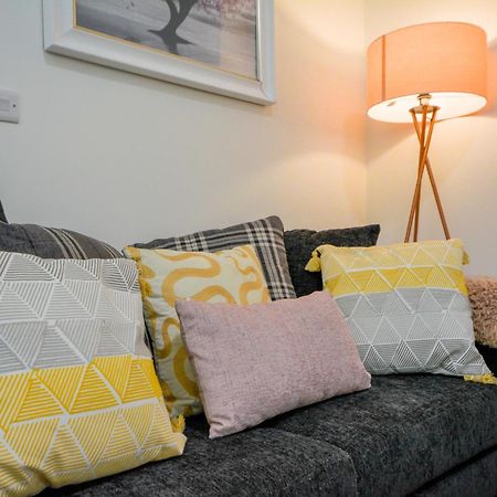 מנצ'סטר Stylish Suite With Free Parking מראה חיצוני תמונה